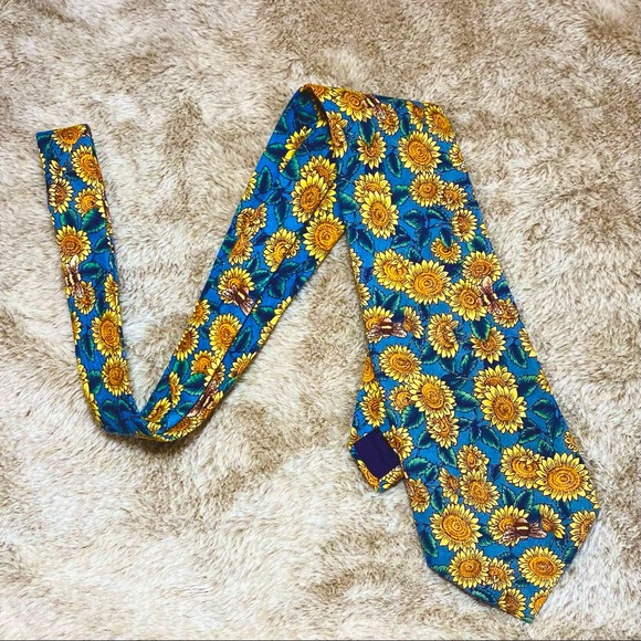 Vintage “Save the Bees” Surrey Tie - Picture 2 of 4